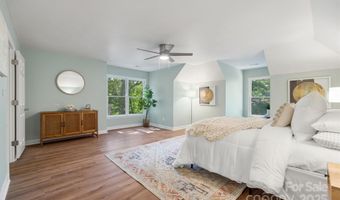 5206 Dunrobin Ln, Charlotte, NC 28226