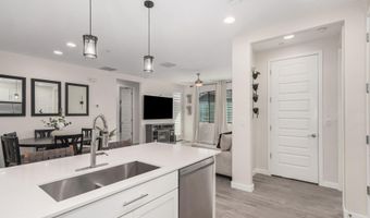 4100 S PINELAKE Way 124, Chandler, AZ 85249
