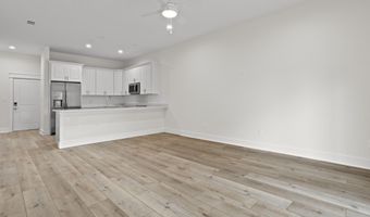 124 Court Unit # 206 St 206, Bay St. Louis, MS 39520
