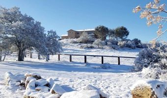 23475 Trappers Hollow Rd, Alpine, CA 91901