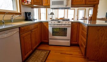 198 W Lake Dr, Arlington, SD 57212