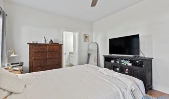 15 Swanee Dr, Albertville, AL 35950