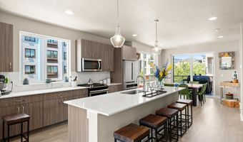 17163 SW WOODPECKER Ln, Beaverton, OR 97007