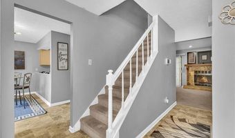 824 Brandy Oaks Ln, Stone Mountain, GA 30088