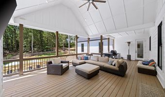 1380 Cronic Town, Auburn, GA 30011