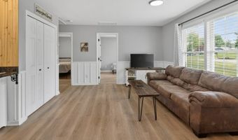 16 Clover Ln, Alloway, NJ 07418