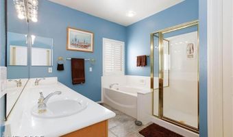 672 Hitchen Post Dr, Henderson, NV 89011