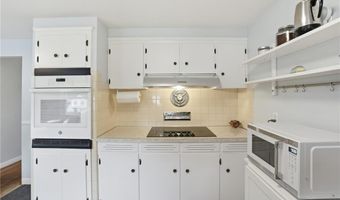 13 Garden Dr, Lincoln, RI 02865