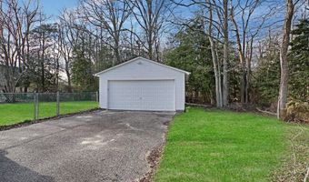 300 Hurley Ave, Bayville, NJ 08721