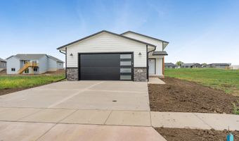 805 N Independent Ave, Lennox, SD 57039
