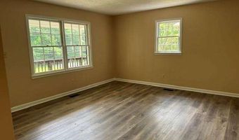 3970 Terrace Dr, Acworth, GA 30101