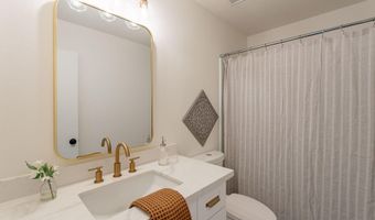 3608 W FAIRVIEW Ln, Chandler, AZ 85226