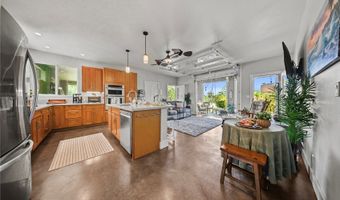 15-2000 5th Ave, Keaau, HI 96749