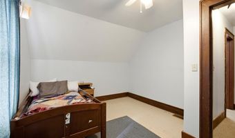 9965 Fruit Rd, Alhambra, IL 62001
