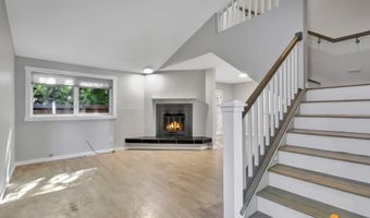 2215 Sunburst Cir, Anchorage, AK 99501