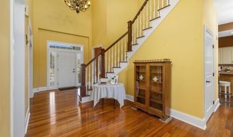 1801 N Dewey St, Auburn, IN 46706