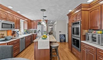 1340 Waterford Dr, East Greenwich, RI 02818