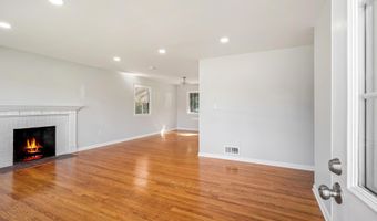 11309 CHERRY HILL Rd, Beltsville, MD 20705