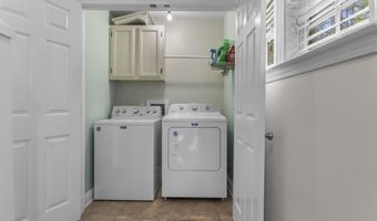 1099 Campbell Dr, Biloxi, MS 39532