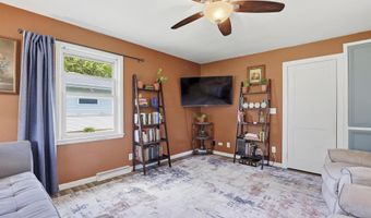 1420 N OWAISSA St, Appleton, WI 54911