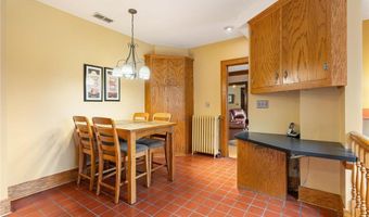 907 1st Dr NW, Austin, MN 55912