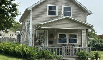 906 Linn St, Atlantic, IA 50022