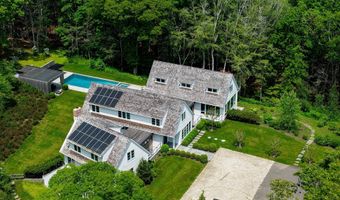 7 Ashwood Ct, Amagansett, NY 11930