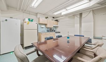 861-863 BROADWAY, Bayonne, NJ 07002