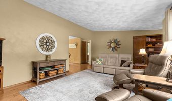 2623 W SUNNYVIEW Cir, Appleton, WI 54914
