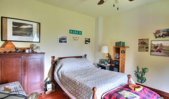 815 S 358th St, Avoca, NE 68307