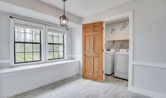 353 Little Creek Dr, Batesburg Leesville, SC 29070