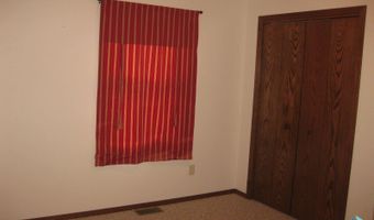 525 Valley View Ave, Baltic, SD 57003