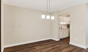 6101 EDSALL Rd 312, Alexandria, VA 22304