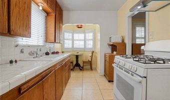 531 W Arbutus St, Compton, CA 90220