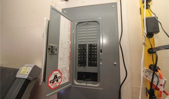 325 N Yorkshire, Austintown, OH 44515