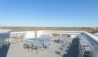 6 Macalder St, Narragansett, RI 02882