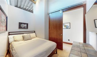 21 Furnace St 805, Akron, OH 44308