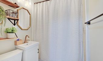 238 N 17th Ave, Beech Grove, IN 46107