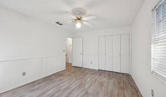 181 SYLVAN Dr, Atlantic Beach, FL 32233