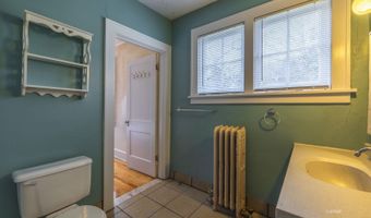 171 E State St, Athens, OH 45701