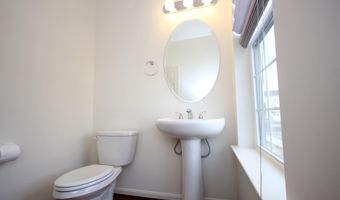 21517 WILLOW BREEZE Sq, Ashburn, VA 20147