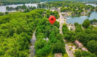 619 Portage Lakes Dr, Akron, OH 44319