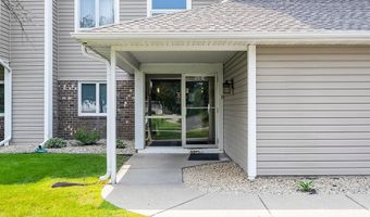 7632 157th St W 308, Apple Valley, MN 55124
