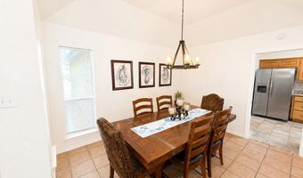 1402 S Saunders St, Aransas Pass, TX 78336