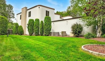 129 Valerie Ct, Cranston, RI 02921