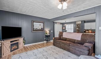 8675 S State Highway 5, Ava, MO 65608