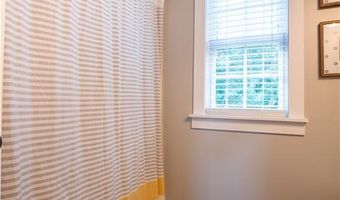 18 Hames Pt, Adairsville, GA 30103