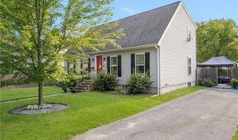 121 Spofford Ave, Warwick, RI 02888