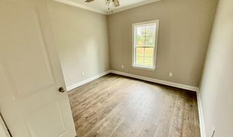 105 Orchard Cir, Adel, GA 31620