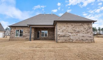 110 Garrett Dr, Batesville, MS 38606